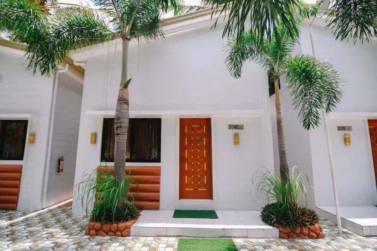standard pool villa